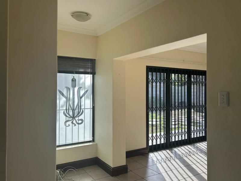 4 Bedroom Property for Sale in Rondebosch Western Cape
